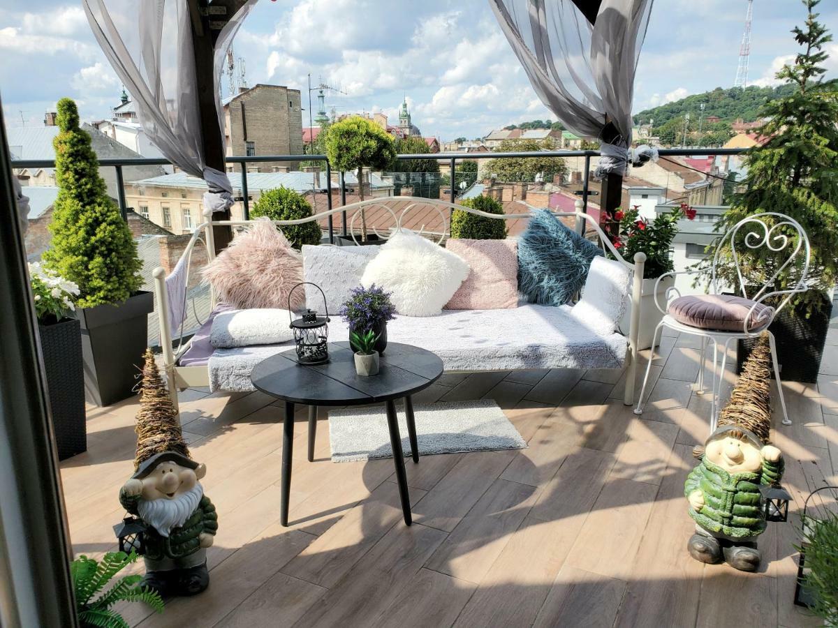 Apart-Terrace On Baker Street Lviv Buitenkant foto